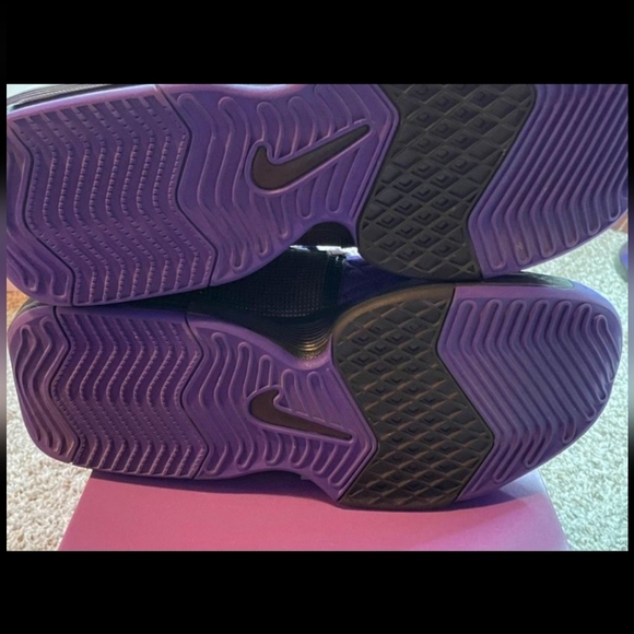 LeBron Witness VIII - Picture 2 of 4
